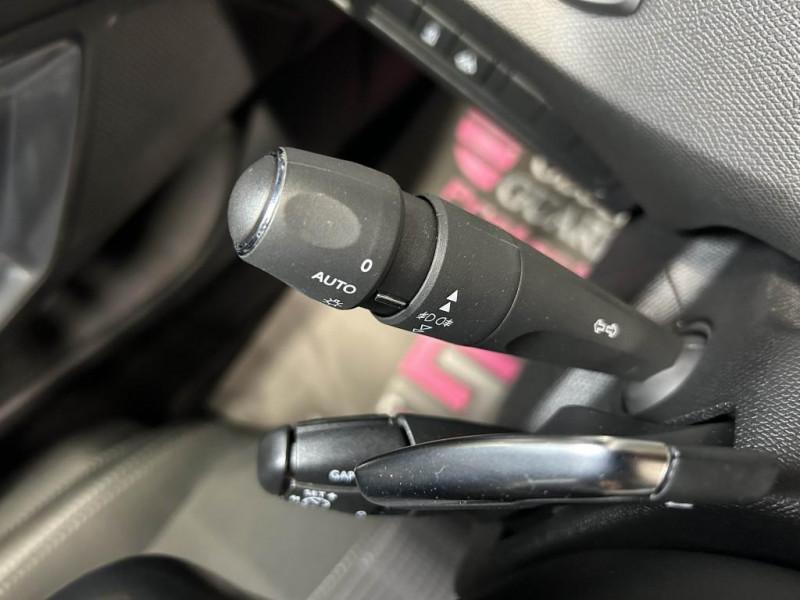 Photo 20 de l'offre de PEUGEOT 308 SW 1.5 BlueHDi 130 Allure Pack BVA à 14490€ chez MKP Distribution