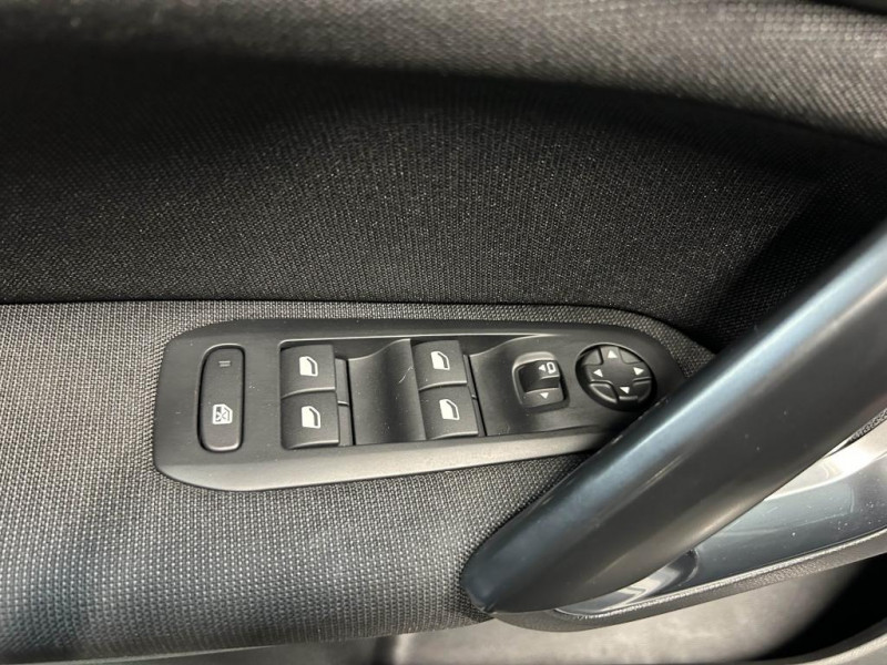 Photo 35 de l'offre de PEUGEOT 308 SW 1.5 BlueHDi 130 Allure Pack BVA à 14490€ chez MKP Distribution