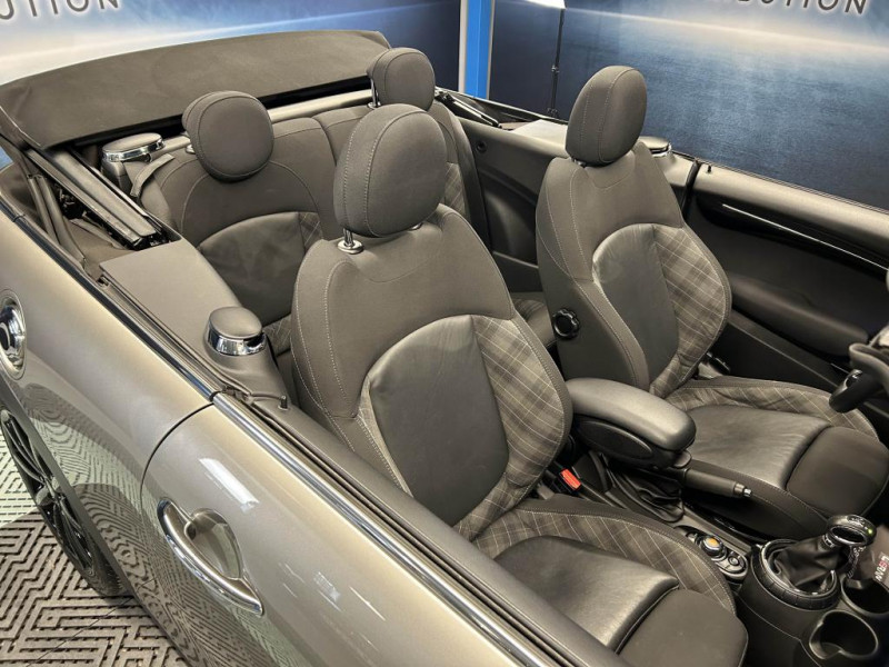 Photo 39 de l'offre de MINI CABRIOLET F57 Cabriolet Cooper S 2.0 192 Finition Red Hot Chili BVA à 19990€ chez MKP Distribution