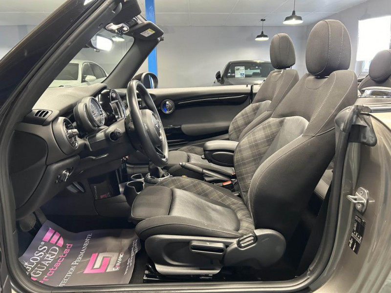 Photo 34 de l'offre de MINI CABRIOLET F57 Cabriolet Cooper S 2.0 192 Finition Red Hot Chili BVA à 19990€ chez MKP Distribution