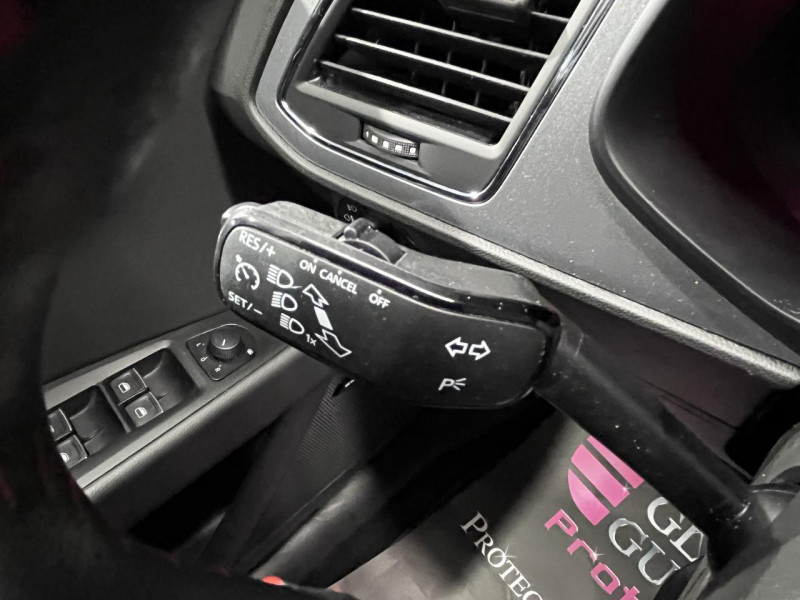 Photo 17 de l'offre de SEAT LEON ST 1.4 TSI 140 FR BVM à 12990€ chez MKP Distribution