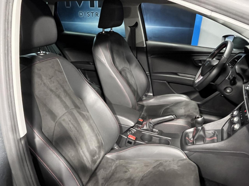 Photo 41 de l'offre de SEAT LEON ST 1.4 TSI 140 FR BVM à 12990€ chez MKP Distribution