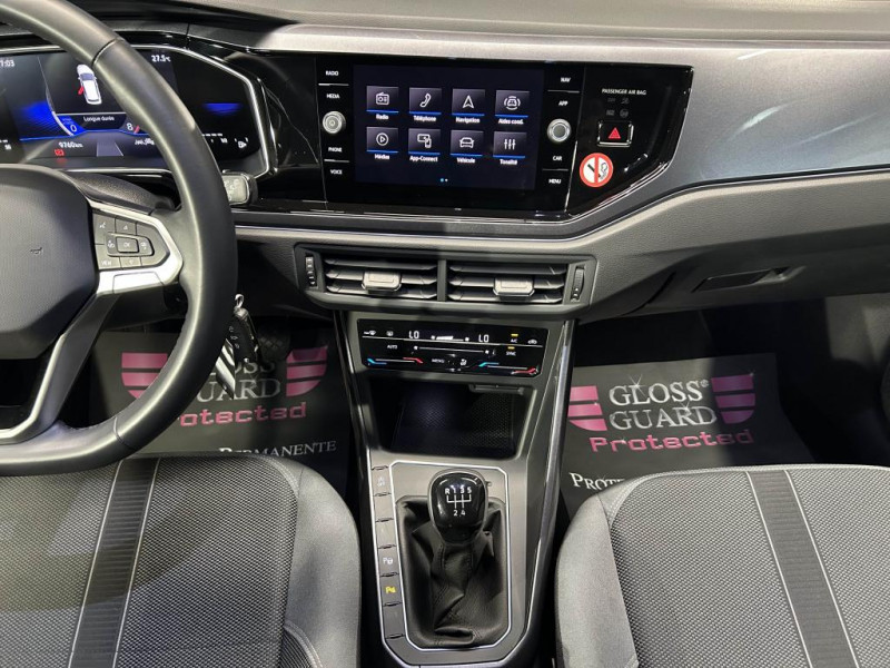 Photo 16 de l'offre de VOLKSWAGEN POLO  1.0 TSI 95  Style BVM à 18490€ chez MKP Distribution