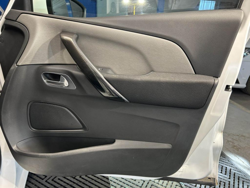 Photo 37 de l'offre de CITROEN C4 PICASSO  1.6 BlueHDi 120  Shine  BVA à 11990€ chez MKP Distribution