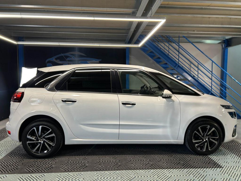 Photo 6 de l'offre de CITROEN C4 PICASSO  1.6 BlueHDi 120  Shine  BVA à 11990€ chez MKP Distribution