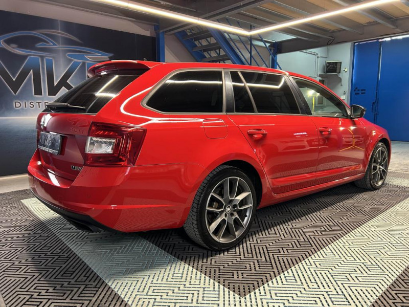 Photo 5 de l'offre de SKODA OCTAVIA COMBI  2.0 TSI 230  RS 230  BVA à 19990€ chez MKP Distribution