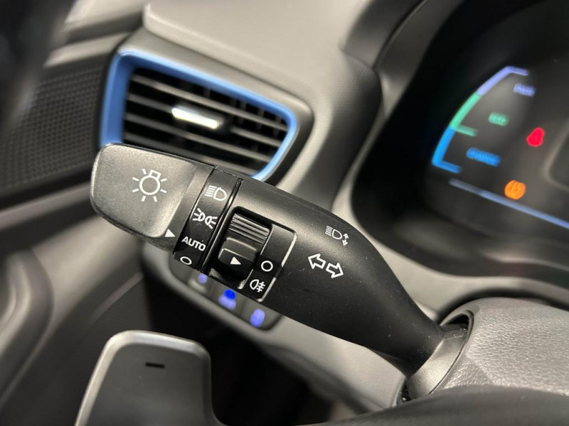 Photo 15 de l'offre de HYUNDAI IONIQ 1.6 Plug-In 141 Executive BVA à 13990€ chez MKP Distribution