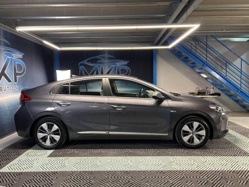 Photo 6 de l'offre de HYUNDAI IONIQ 1.6 Plug-In 141 Executive BVA à 13990€ chez MKP Distribution