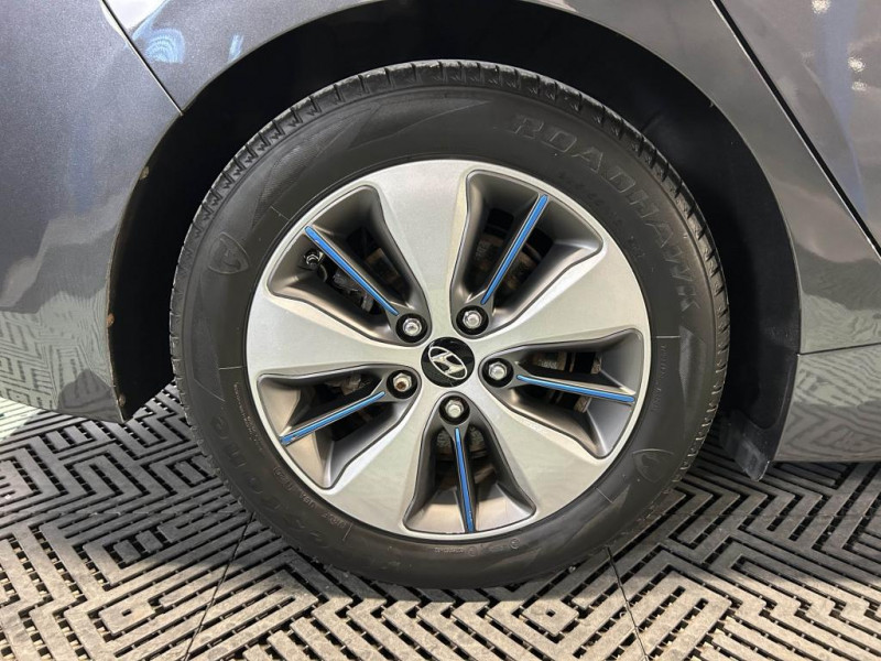 Photo 45 de l'offre de HYUNDAI IONIQ 1.6 Plug-In 141 Executive BVA à 13990€ chez MKP Distribution