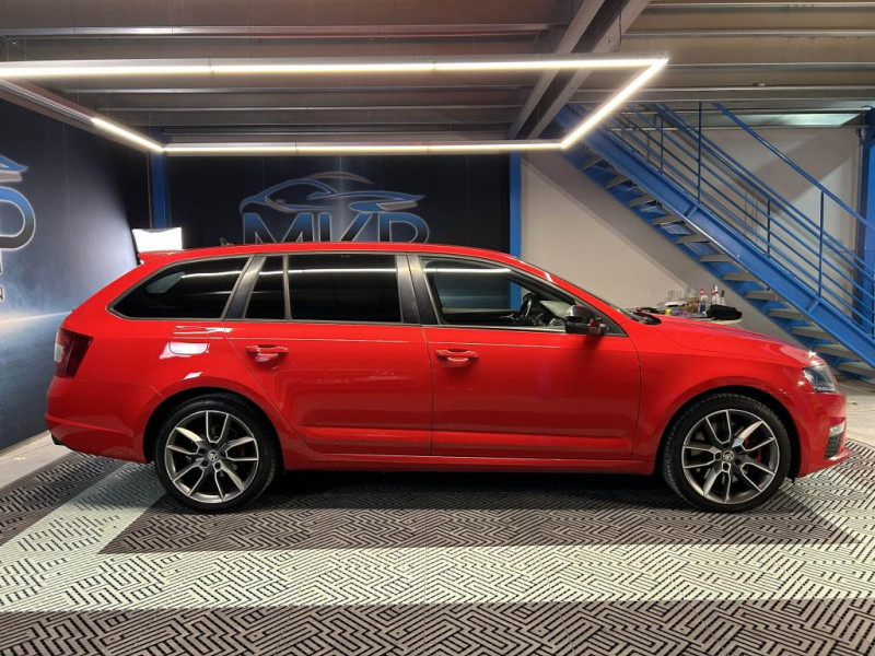 Photo 6 de l'offre de SKODA OCTAVIA COMBI  2.0 TSI 230  RS 230  BVA à 19990€ chez MKP Distribution