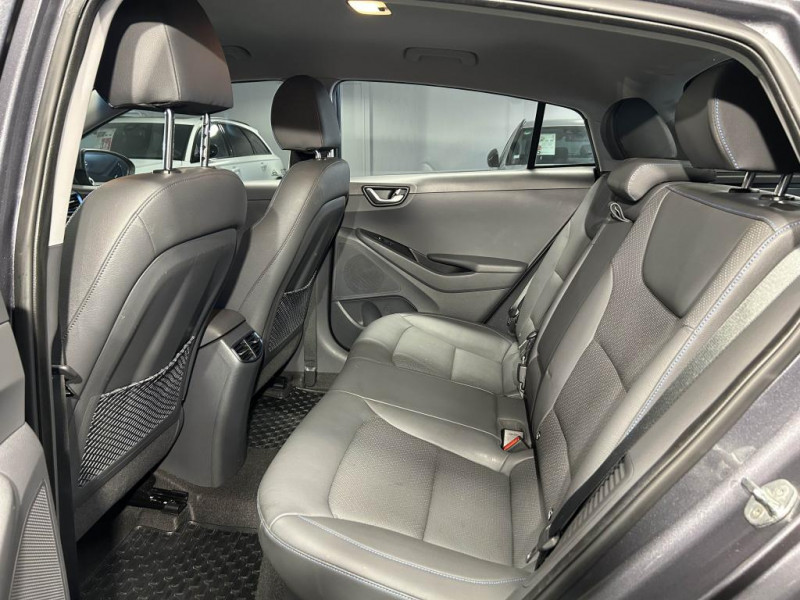 Photo 32 de l'offre de HYUNDAI IONIQ 1.6 Plug-In 141 Executive BVA à 13990€ chez MKP Distribution