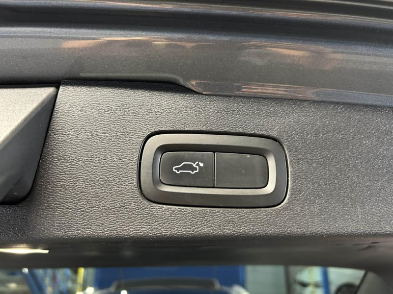 Photo 10 de l'offre de VOLVO V60 2.0 D3 150  Geartronic 8 Inscription Luxe à 24990€ chez MKP Distribution