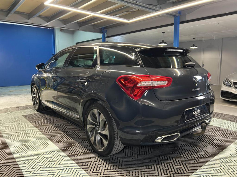Photo 3 de l'offre de CITROEN DS5 1.6 THP 156 So Chic BVA à 14490€ chez MKP Distribution