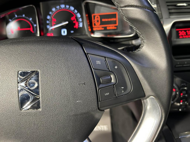 Photo 14 de l'offre de CITROEN DS5 1.6 THP 156 So Chic BVA à 14490€ chez MKP Distribution