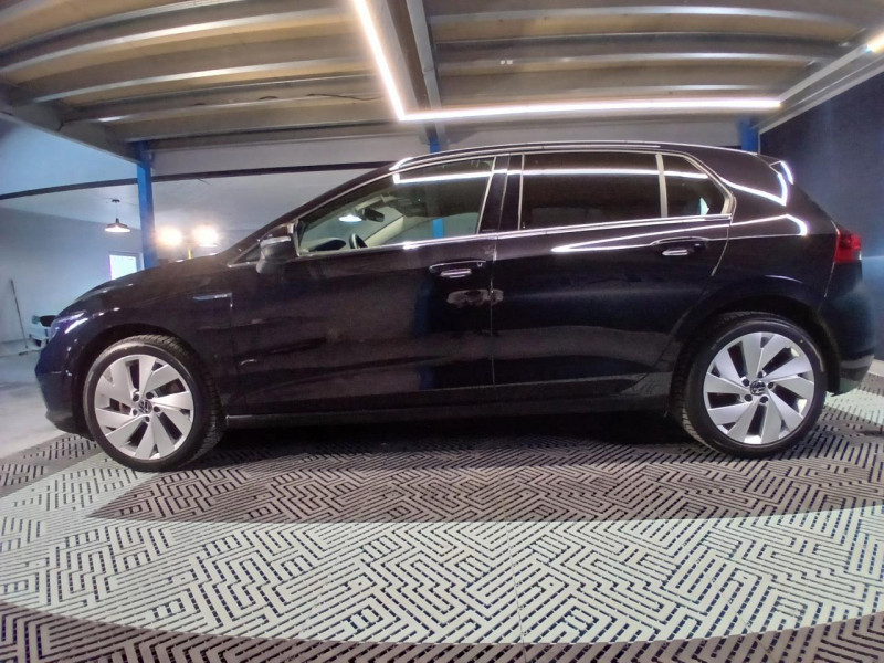 Photo 2 de l'offre de VOLKSWAGEN GOLF 2.0 TDI SCR  Style 115 BVM à 21490€ chez MKP Distribution