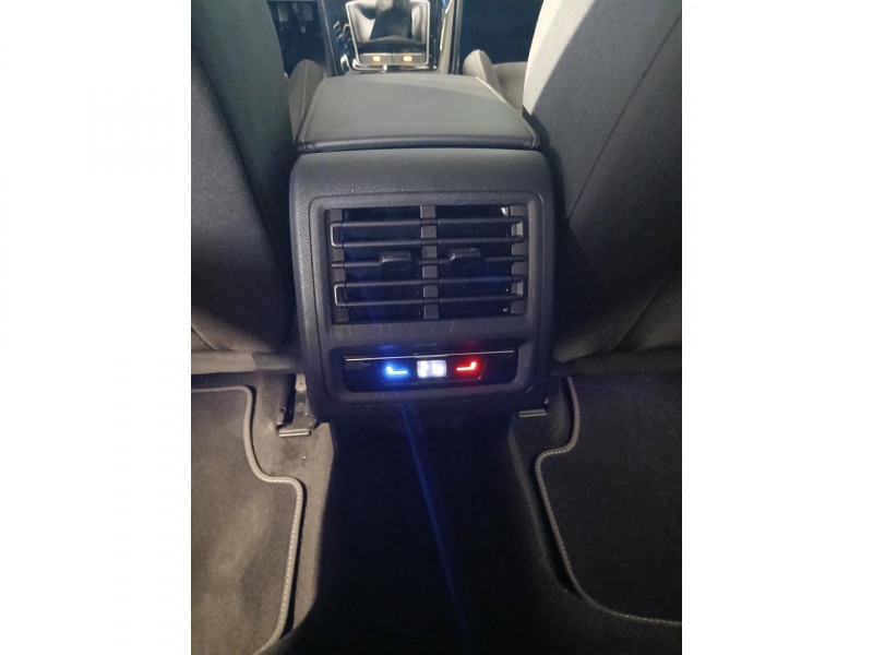 Photo 21 de l'offre de VOLKSWAGEN GOLF 2.0 TDI SCR  Style 115 BVM à 21490€ chez MKP Distribution