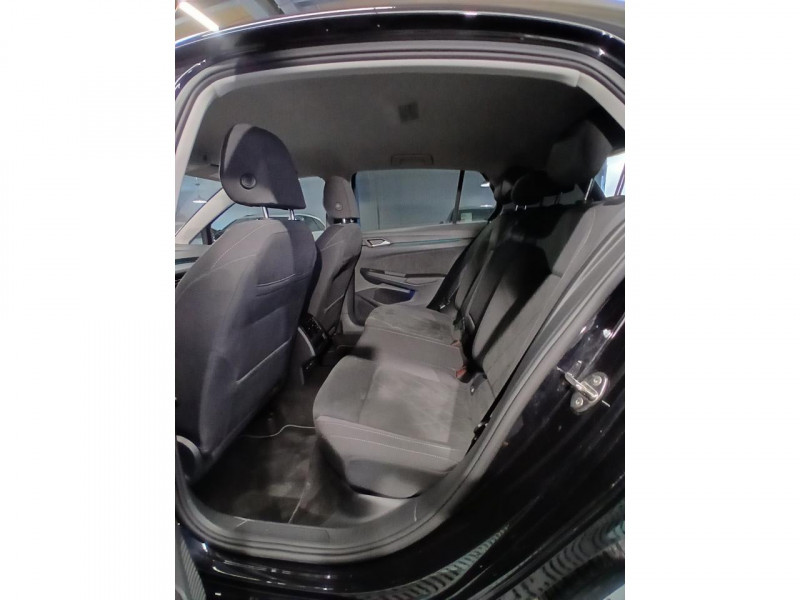 Photo 12 de l'offre de VOLKSWAGEN GOLF 2.0 TDI SCR  Style 115 BVM à 21490€ chez MKP Distribution