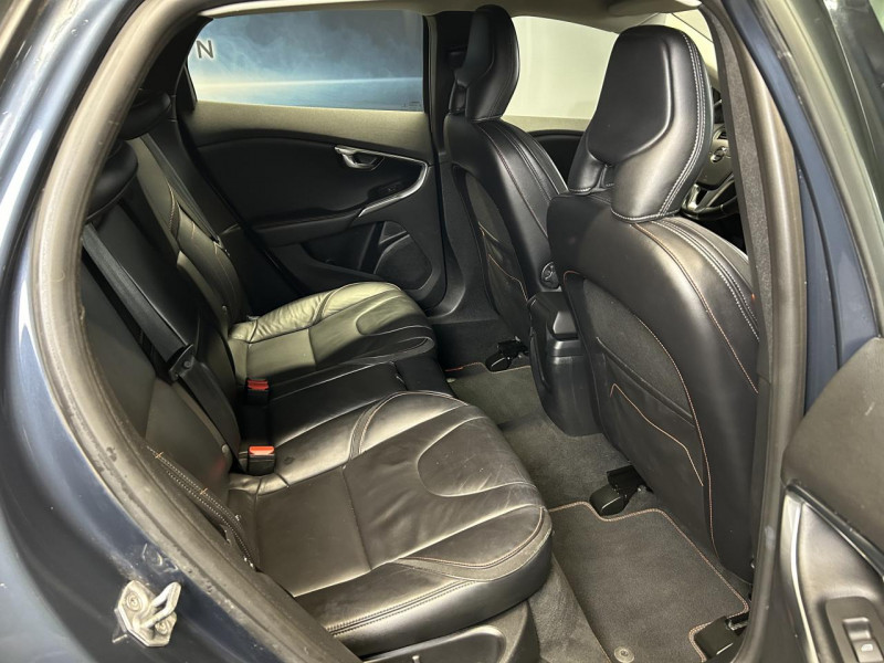 Photo 21 de l'offre de VOLVO V40  2.0 D2 120 OCEAN RACE à 13490€ chez MKP Distribution