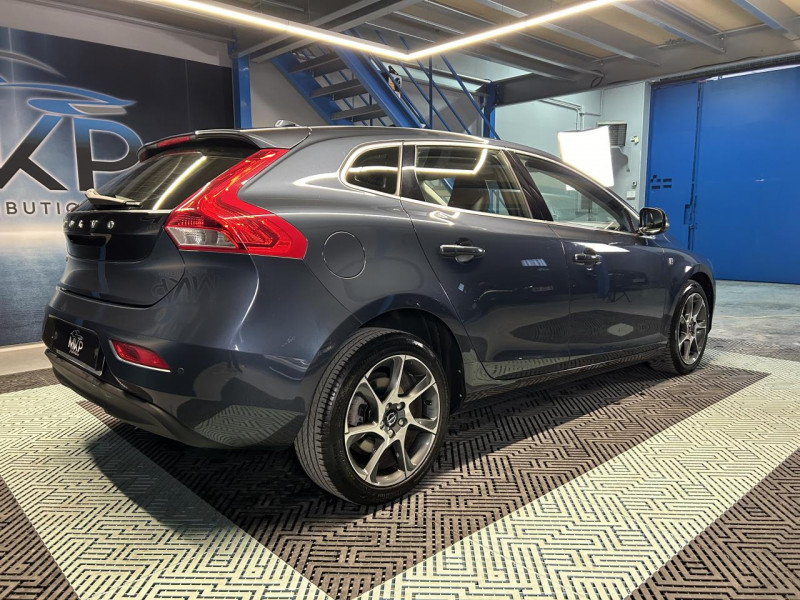 Photo 5 de l'offre de VOLVO V40  2.0 D2 120 OCEAN RACE à 13490€ chez MKP Distribution