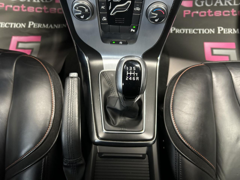 Photo 30 de l'offre de VOLVO V40  2.0 D2 120 OCEAN RACE à 13490€ chez MKP Distribution