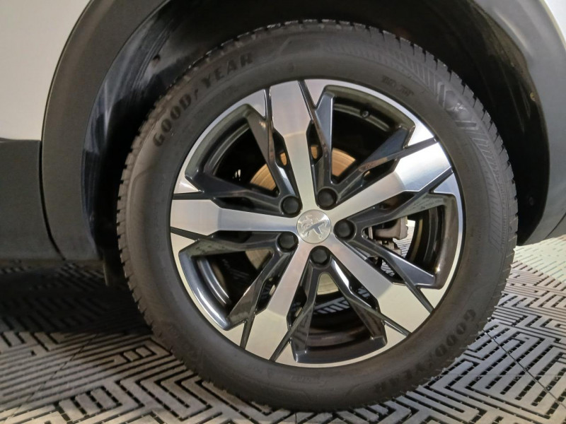 Photo 31 de l'offre de PEUGEOT 3008 1.5 BlueHDi 130 GT Pack BVA à 25990€ chez MKP Distribution