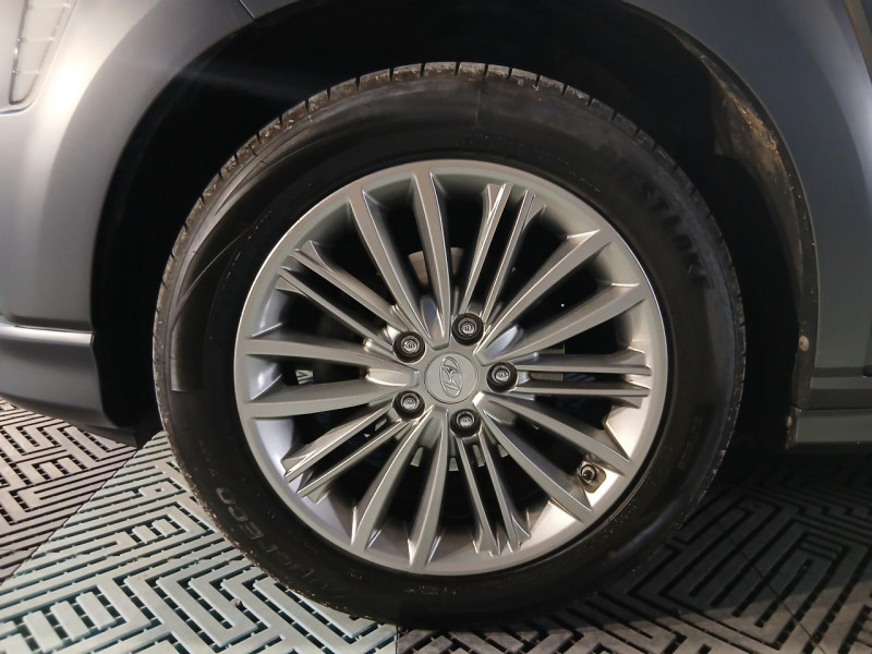 Photo 26 de l'offre de HYUNDAI KONA 1.0 T-GDi 120  Creative BVM à 12990€ chez MKP Distribution
