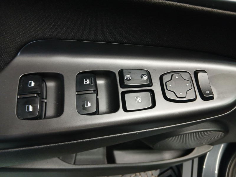 Photo 25 de l'offre de HYUNDAI KONA 1.0 T-GDi 120  Creative BVM à 12990€ chez MKP Distribution