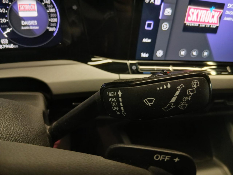 Photo 15 de l'offre de VOLKSWAGEN GOLF  1.5  TFSi 150 Life DSG - TVA à 22990€ chez MKP Distribution