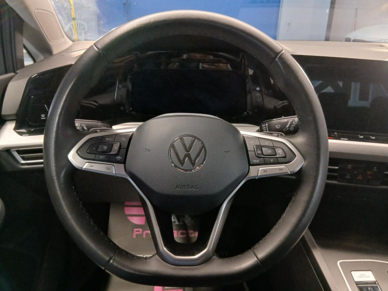 Photo 11 de l'offre de VOLKSWAGEN GOLF  1.5  TFSi 150 Life DSG - TVA à 23990€ chez MKP Distribution