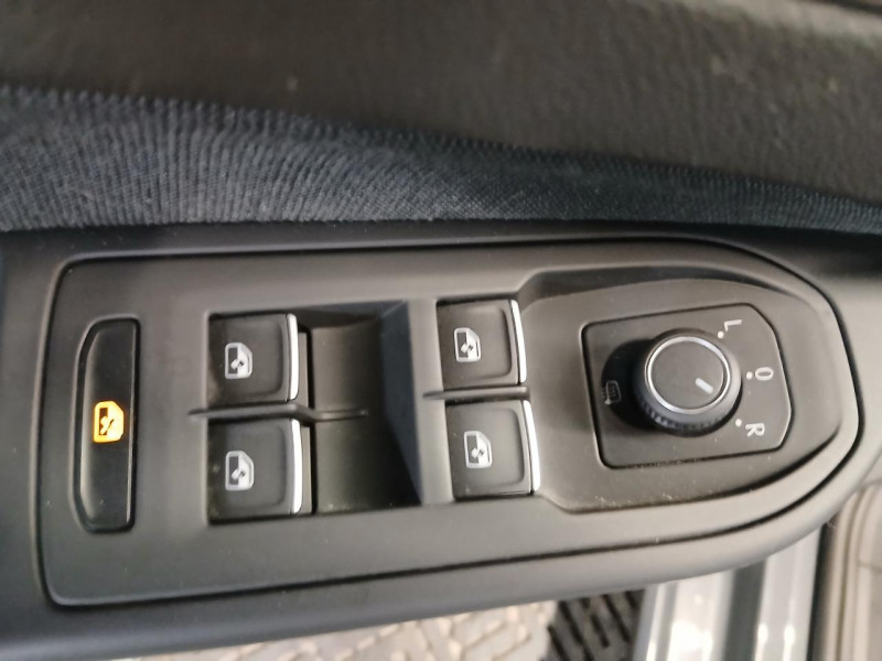 Photo 26 de l'offre de VOLKSWAGEN GOLF  1.5  TFSi 150 Life DSG - TVA à 24990€ chez MKP Distribution