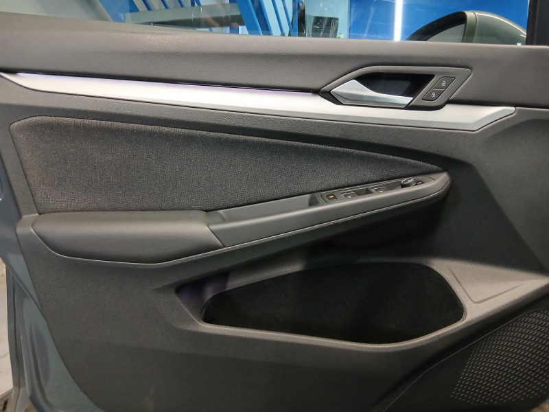 Photo 25 de l'offre de VOLKSWAGEN GOLF  1.5  TFSi 150 Life DSG - TVA à 24990€ chez MKP Distribution