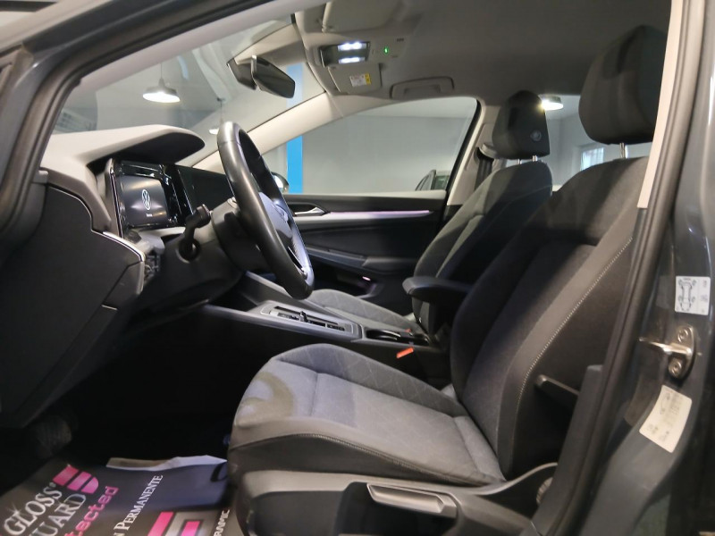 Photo 21 de l'offre de VOLKSWAGEN GOLF  1.5  TFSi 150 Life DSG - TVA à 24990€ chez MKP Distribution