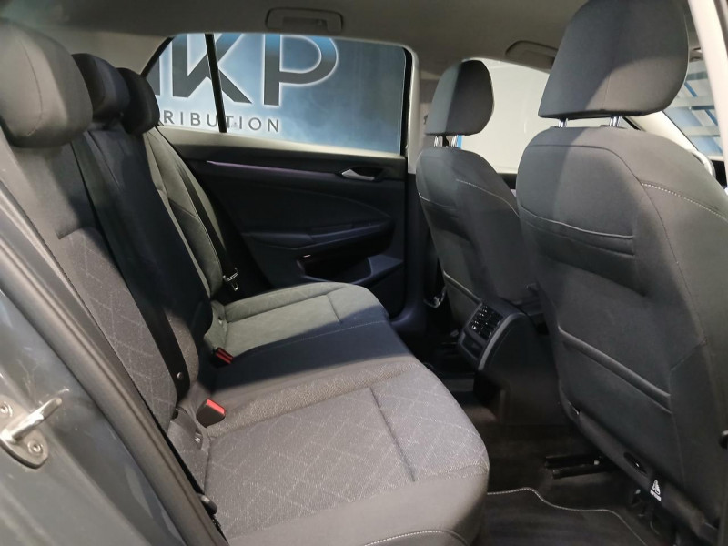 Photo 23 de l'offre de VOLKSWAGEN GOLF  1.5  TFSi 150 Life DSG - TVA à 24990€ chez MKP Distribution