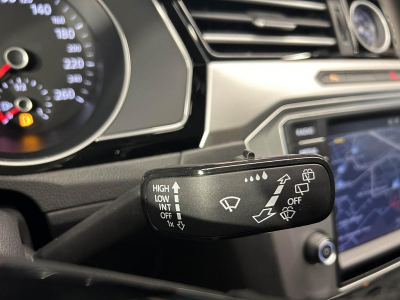 Photo 19 de l'offre de VOLKSWAGEN Passat SW 1.4 TSI 125 Confortline BVM à 14490€ chez MKP Distribution