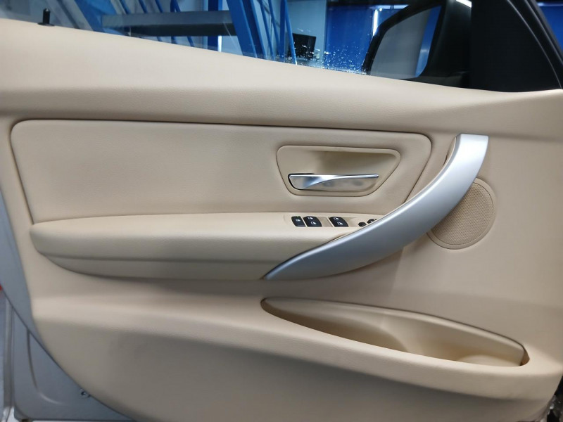 Photo 38 de l'offre de BMW SERIE 3 316i 136 F30 Lounge BVA à 16990€ chez MKP Distribution