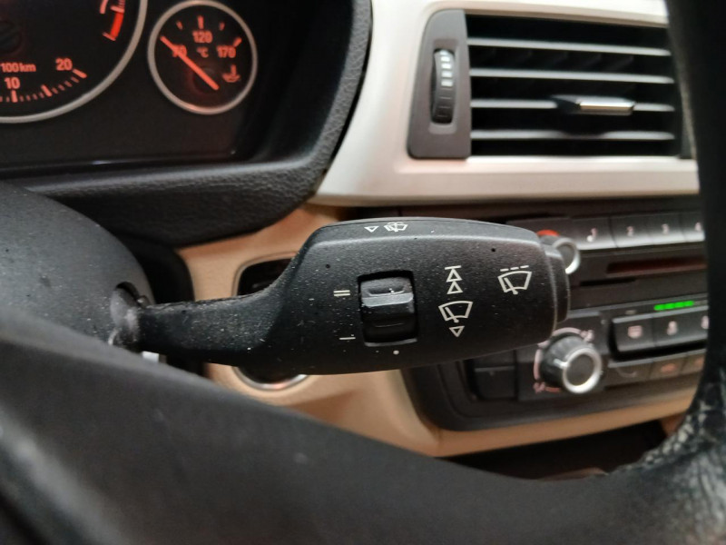 Photo 14 de l'offre de BMW SERIE 3 316i 136 F30 Lounge BVA à 16990€ chez MKP Distribution