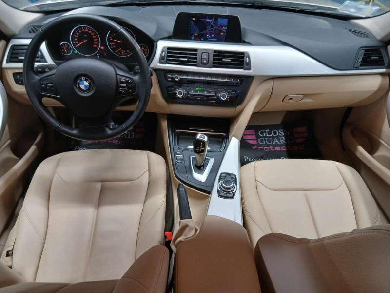 Photo 15 de l'offre de BMW SERIE 3 316i 136 F30 Lounge BVA à 16990€ chez MKP Distribution