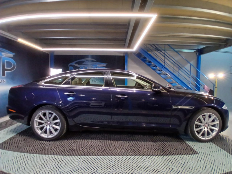 Photo 6 de l'offre de JAGUAR XJ  V6 3.0 275 Diesel S Portfolio BVA à 23990€ chez MKP Distribution