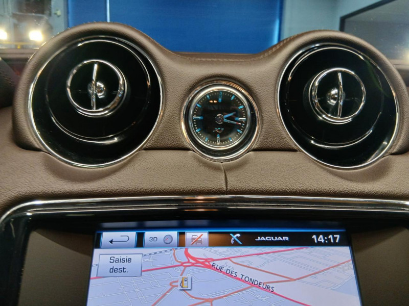 Photo 35 de l'offre de JAGUAR XJ  V6 3.0 275 Diesel S Portfolio BVA à 23990€ chez MKP Distribution