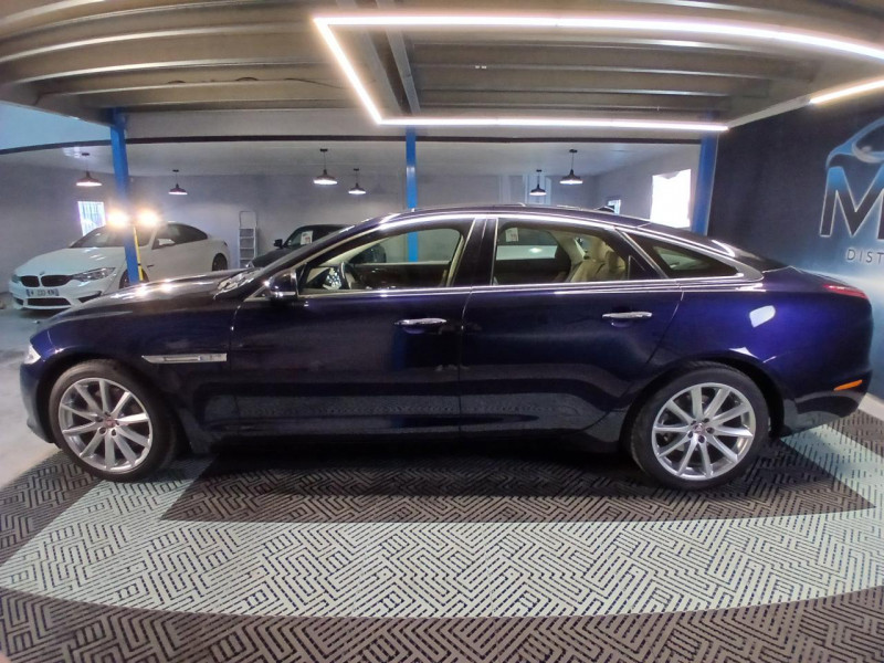 Photo 2 de l'offre de JAGUAR XJ  V6 3.0 275 Diesel S Portfolio BVA à 23990€ chez MKP Distribution