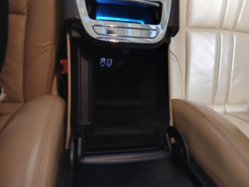 Photo 34 de l'offre de JAGUAR XJ  V6 3.0 275 Diesel S Portfolio BVA à 23990€ chez MKP Distribution