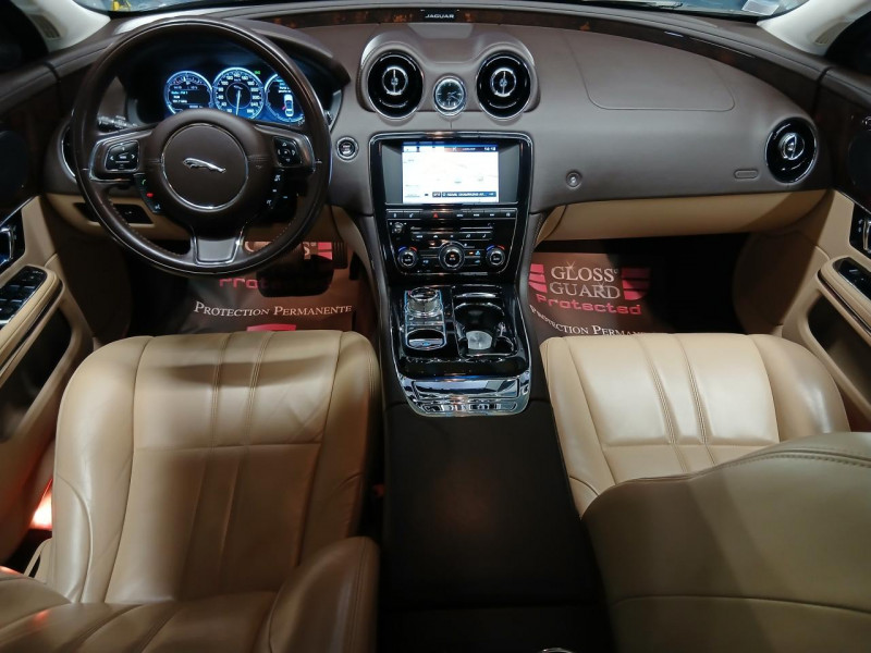 Photo 17 de l'offre de JAGUAR XJ  V6 3.0 275 Diesel S Portfolio BVA à 23990€ chez MKP Distribution