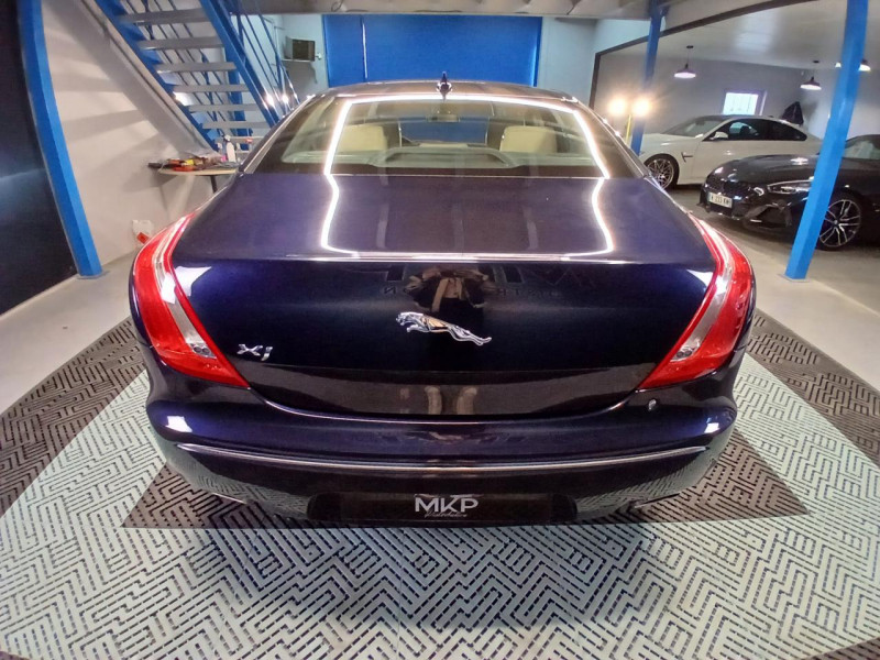 Photo 4 de l'offre de JAGUAR XJ  V6 3.0 275 Diesel S Portfolio BVA à 23990€ chez MKP Distribution