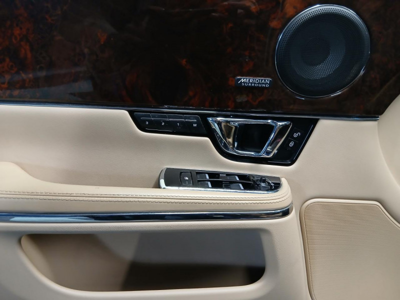 Photo 44 de l'offre de JAGUAR XJ  V6 3.0 275 Diesel S Portfolio BVA à 23990€ chez MKP Distribution