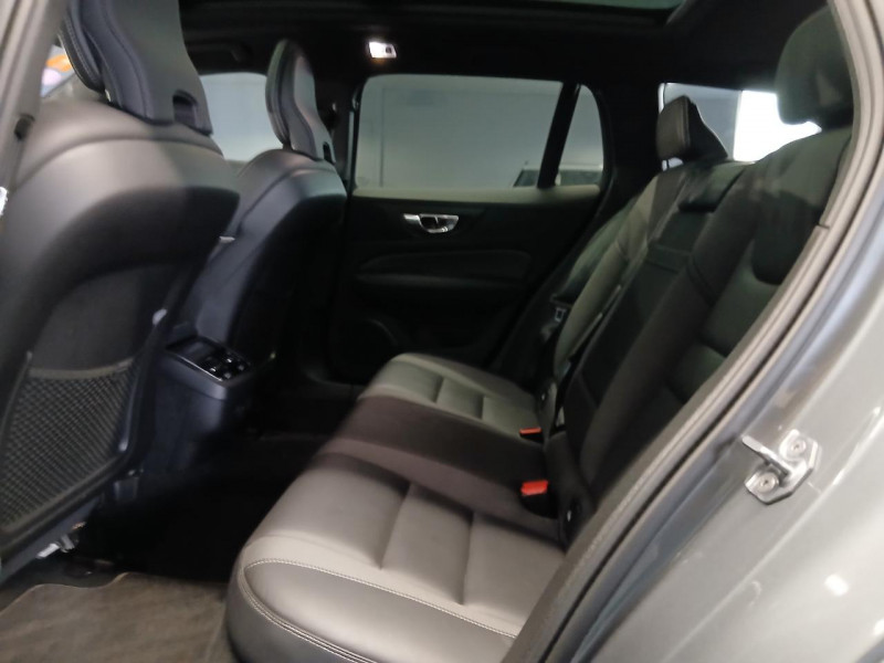 Photo 26 de l'offre de VOLVO V60 B4 197 Geartronic 8 R DESIGN à 29990€ chez MKP Distribution