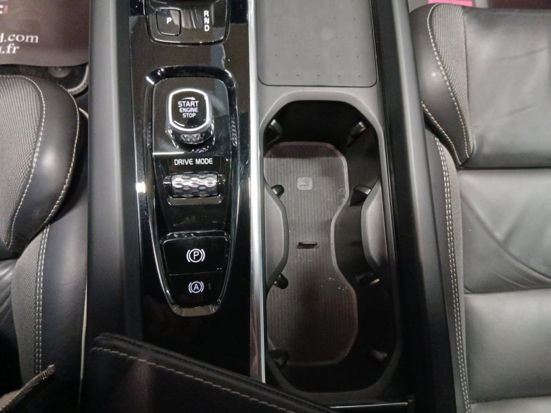 Photo 16 de l'offre de VOLVO V60 B4 197 Geartronic 8 R DESIGN à 29990€ chez MKP Distribution