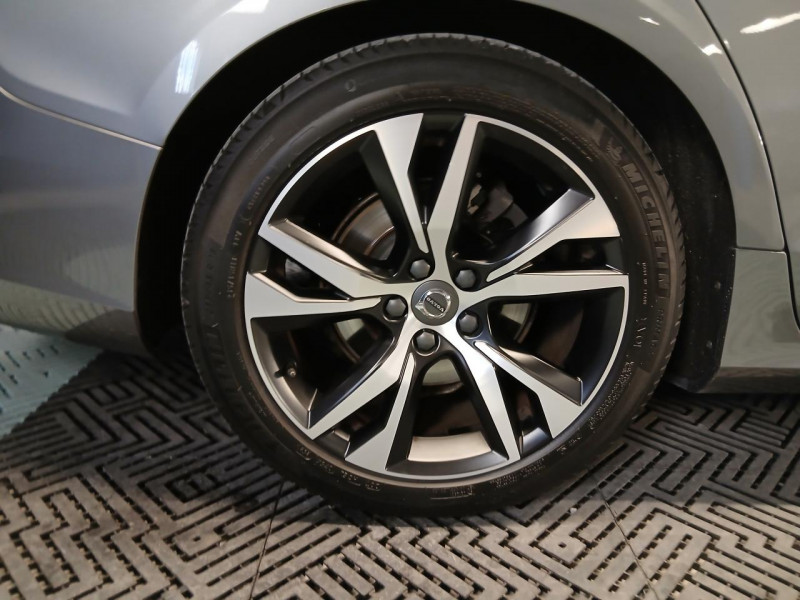 Photo 41 de l'offre de VOLVO V60 B4 197 Geartronic 8 R DESIGN à 29990€ chez MKP Distribution