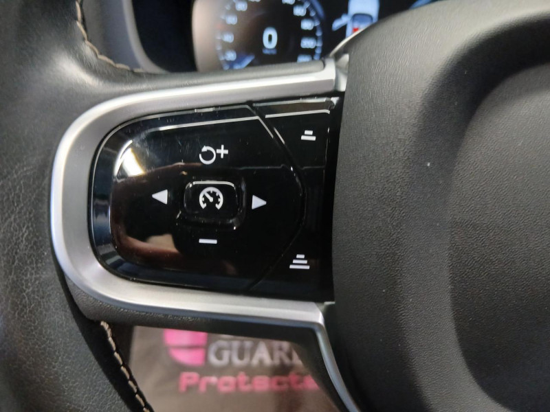 Photo 10 de l'offre de VOLVO V60 B4 197 Geartronic 8 R DESIGN à 29990€ chez MKP Distribution