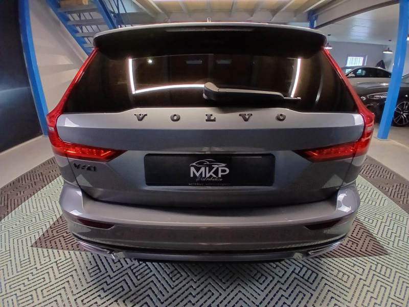 Photo 4 de l'offre de VOLVO V60 B4 197 Geartronic 8 R DESIGN à 29990€ chez MKP Distribution