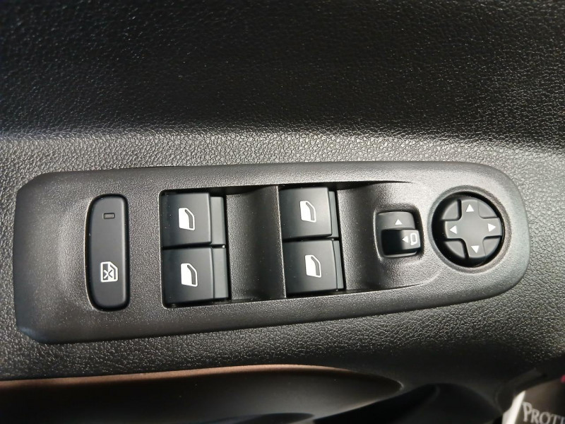 Photo 35 de l'offre de PEUGEOT RIFTER Standard 1.5  BlueHDi 130 EAT8 GT Line à 24990€ chez MKP Distribution